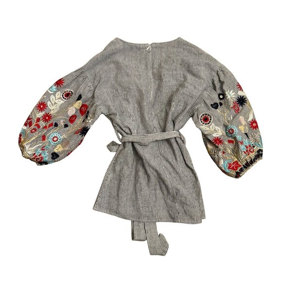 RD & Koko Floral Embroidered Faux Wrap Top Women Size Medium Black White Striped - Picture 2 of 6